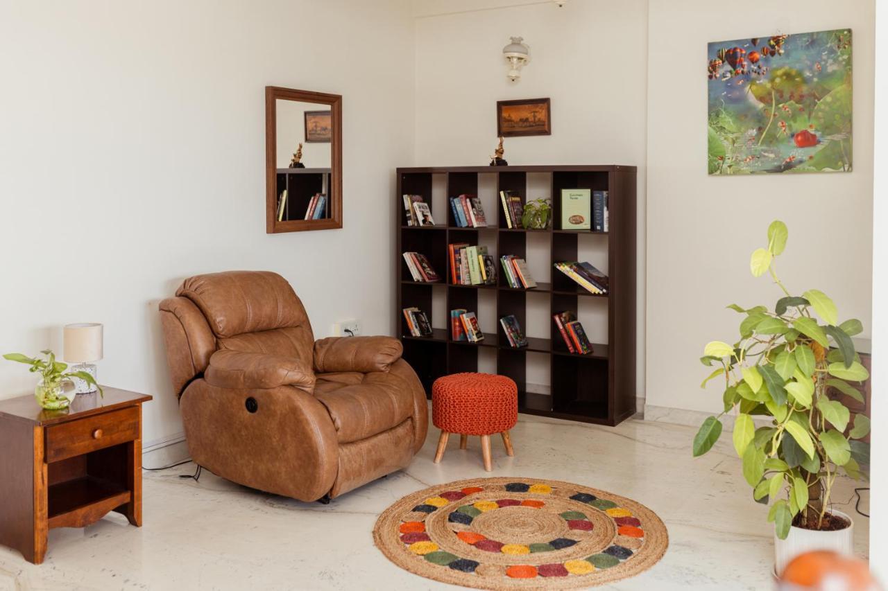 Luho 41 Penthouse Bed and Breakfast Bangalore Buitenkant foto