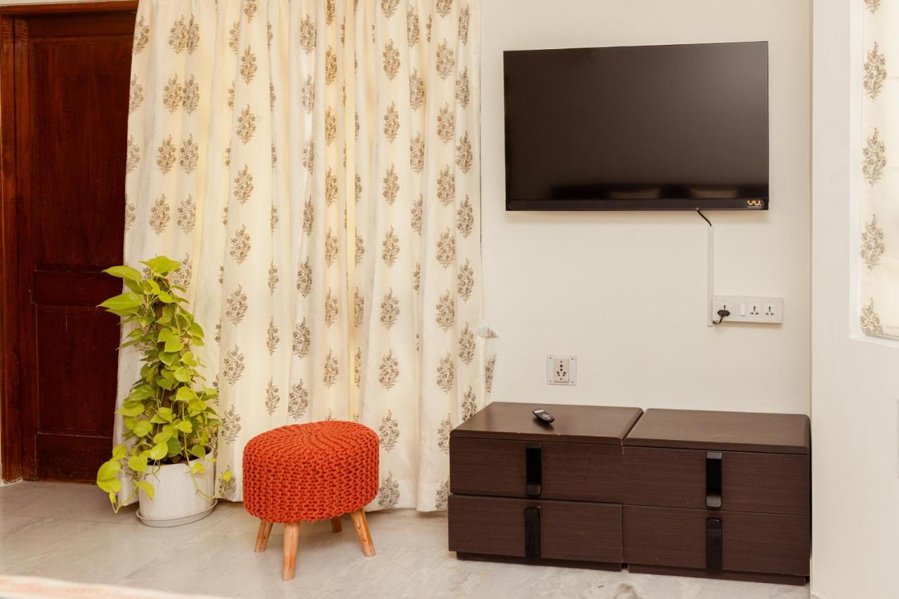 Luho 41 Penthouse Bed and Breakfast Bangalore Buitenkant foto